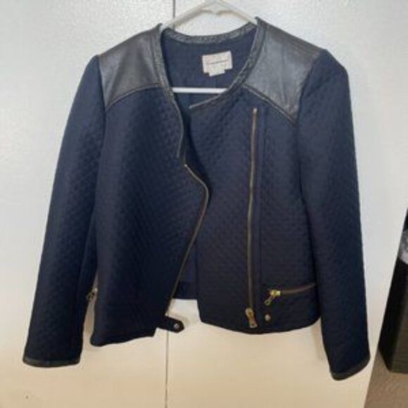 Club Monaco Kaylan Quilted Jacket - Picture 5 of 9